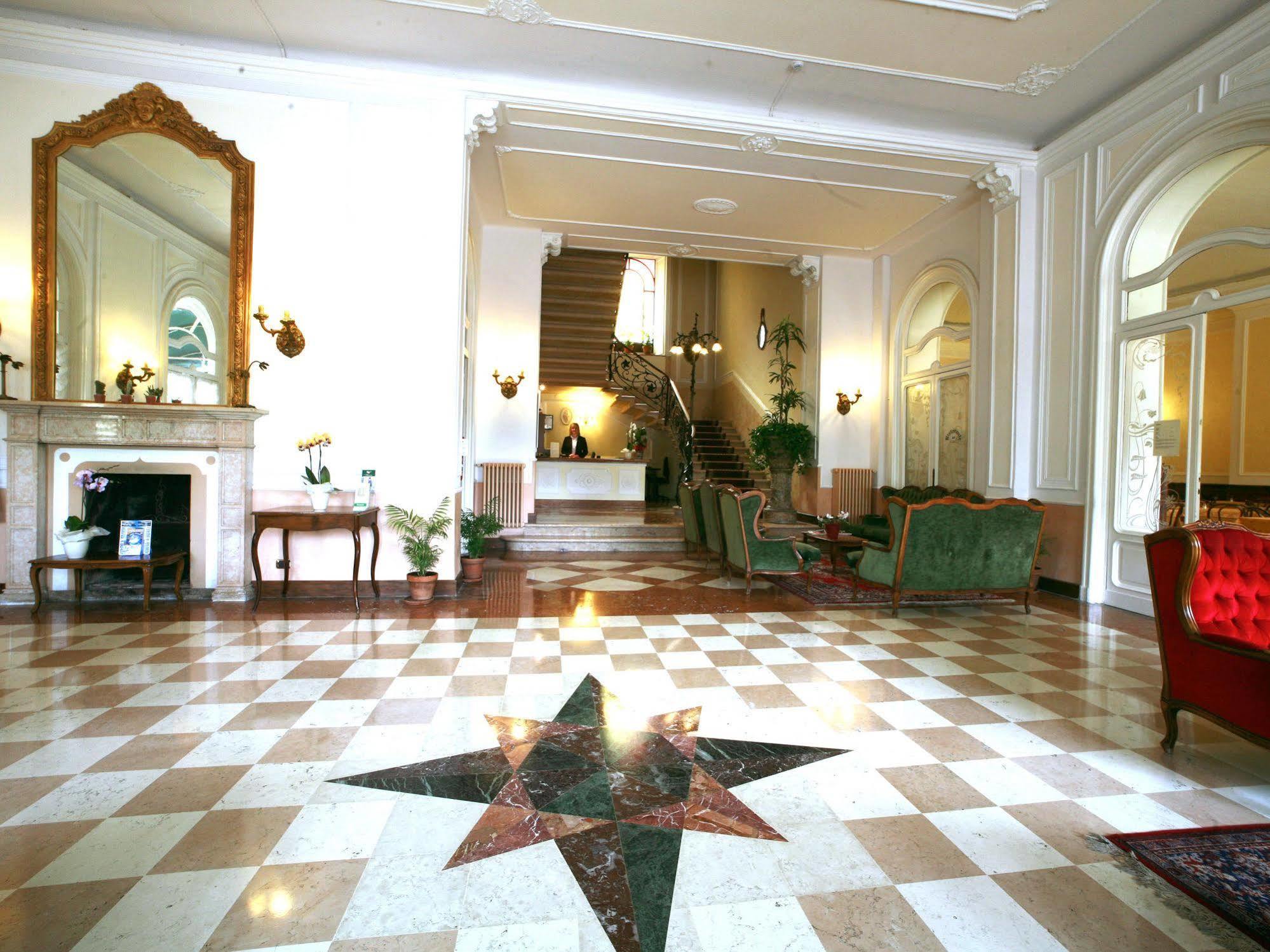 Hotel Excelsior Splendide Bellagio Buitenkant foto