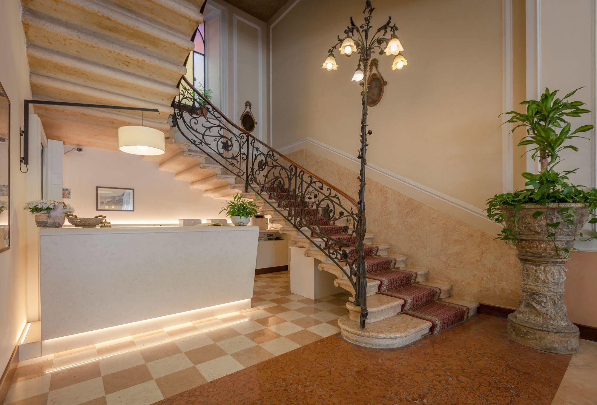 Hotel Excelsior Splendide Bellagio Buitenkant foto